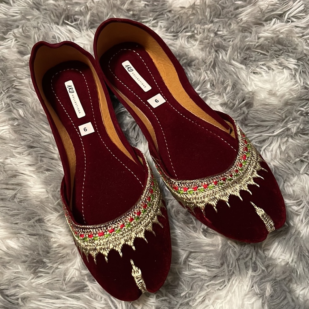 Velvet summer shoes Size:9